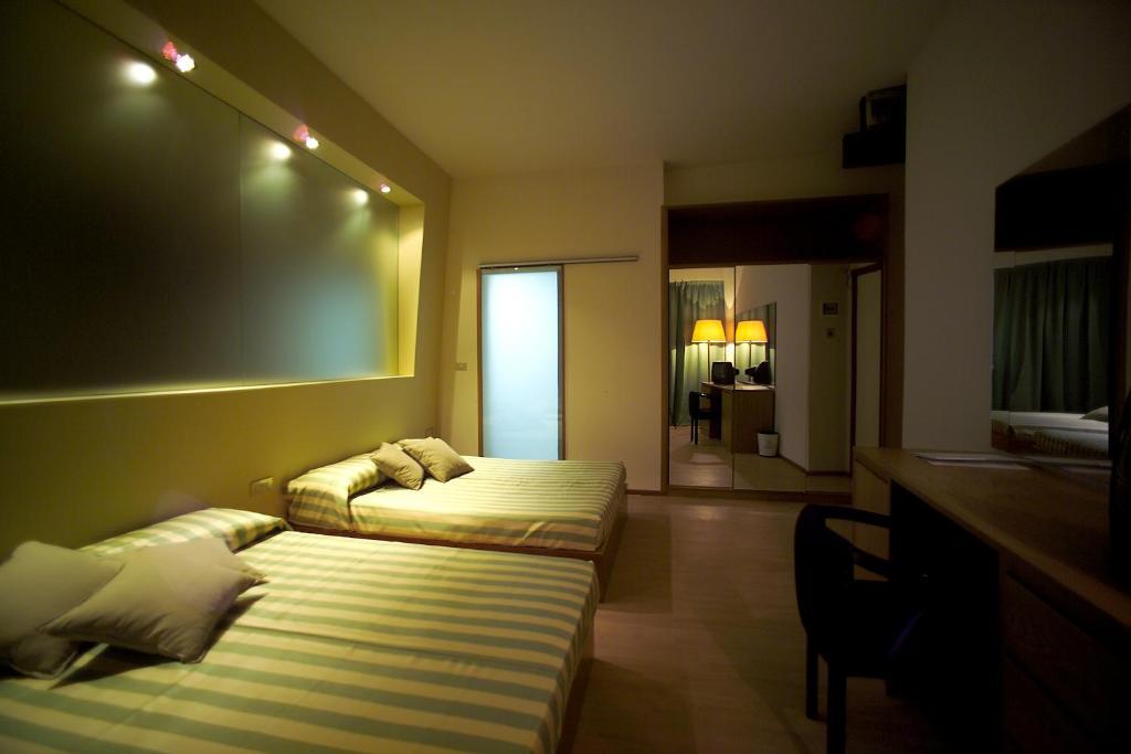 Hotel President Silvi Marina Szoba fotó